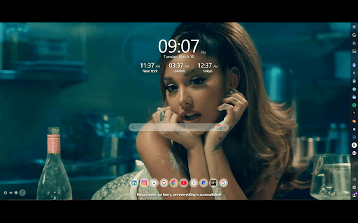 Ariana Grande MeaVana screenshot